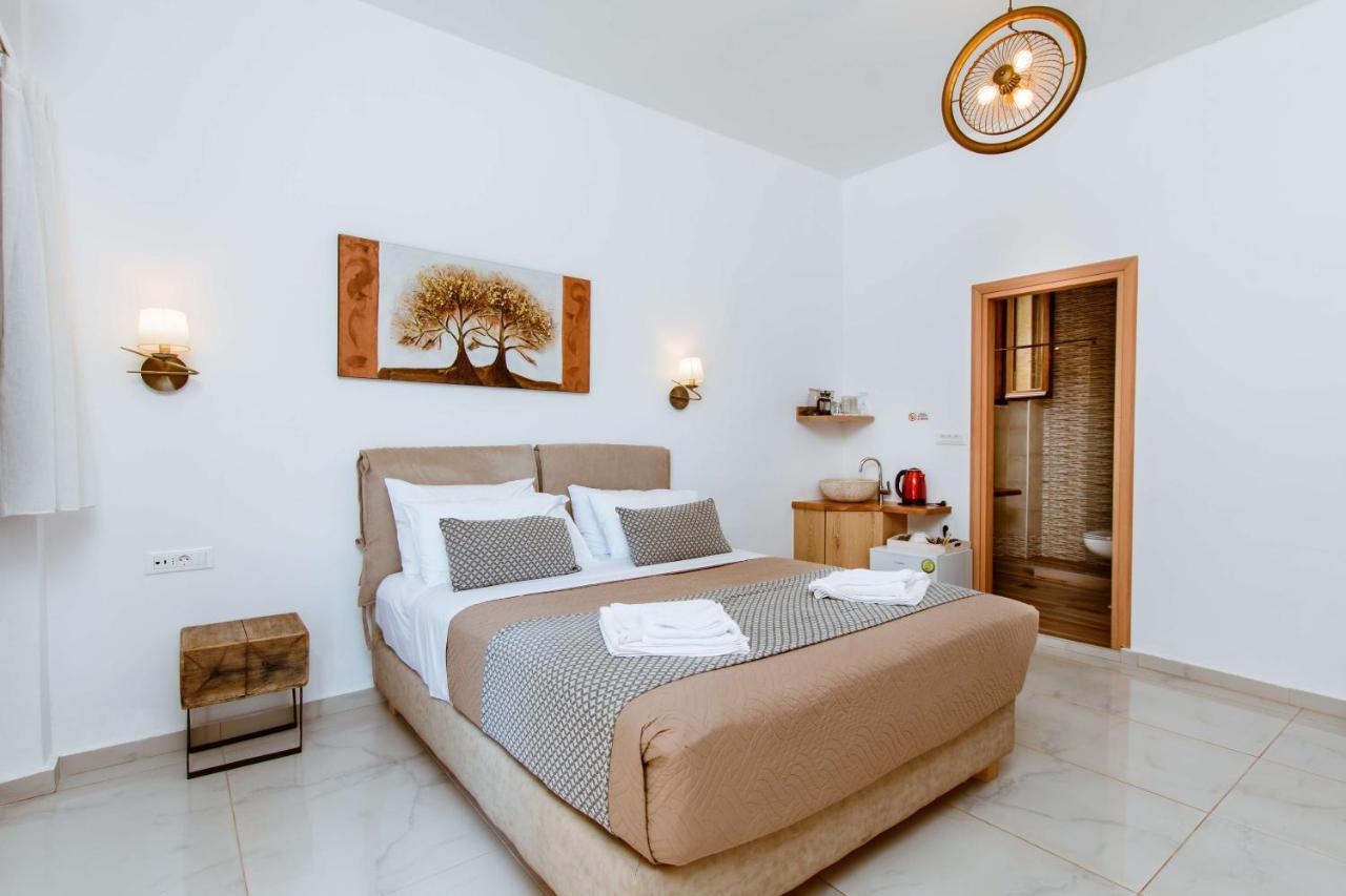 Deluxe Hotel Chrissi Akti Chania Exterior foto